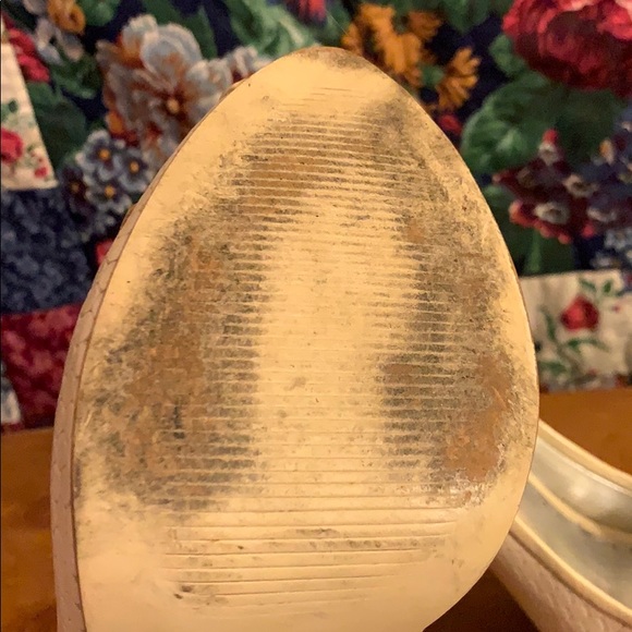 Gianni Bini Leather 4 1/2” Heels - Picture 8 of 8